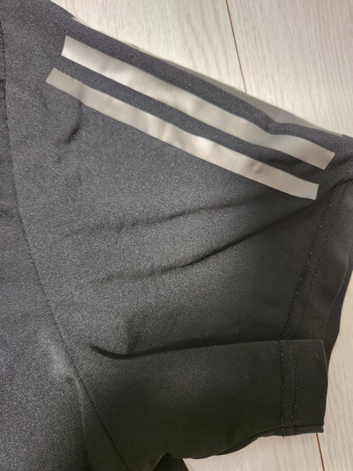 아디다스 마샬아츠 기능성 반팔티 사이즈xl

오염 하자 없이 깨끗해요^^ 상품이미지3