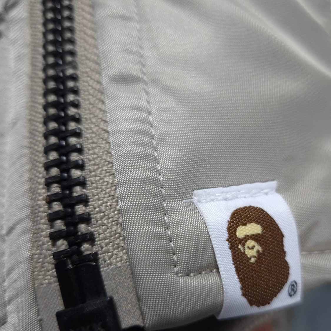 베이프 샤크 얼굴 블루종 항공 후드점퍼 F 베이지/블랙 할인 상품이미지6