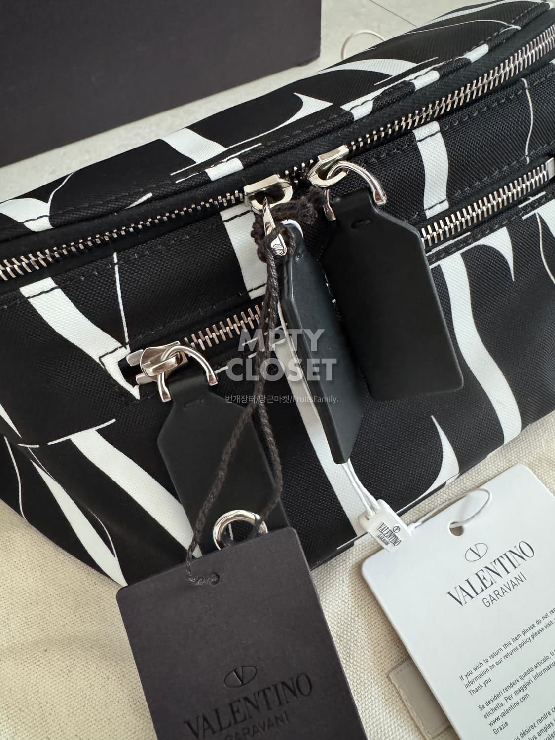 발렌티노 Times 로고 범백 벨트백 상품이미지2