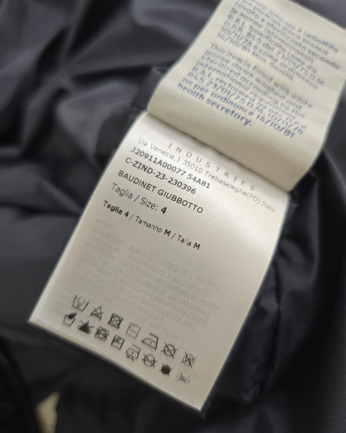 23fw 몽클레어 패딩 4사이즈 105 판매 상품이미지5