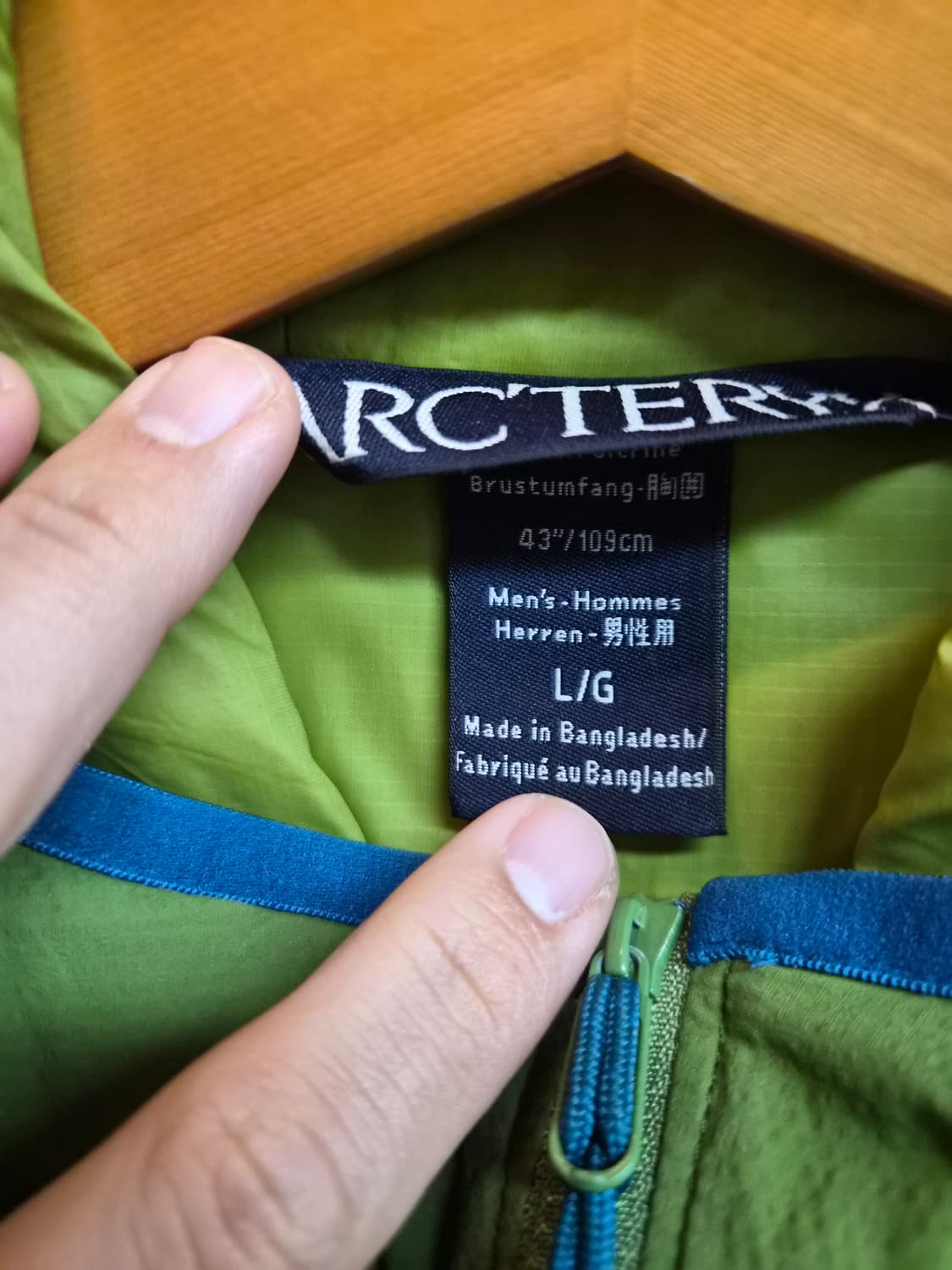 L) 아크테릭스 아톰 LT 점퍼 팝니다 상품이미지4