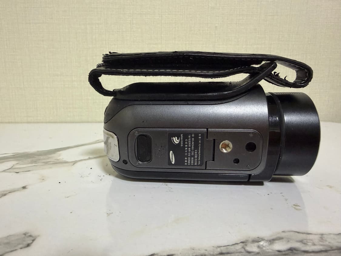 삼성 캠코더 HMX-H106 + 배터리 충전기 포함 상품이미지7