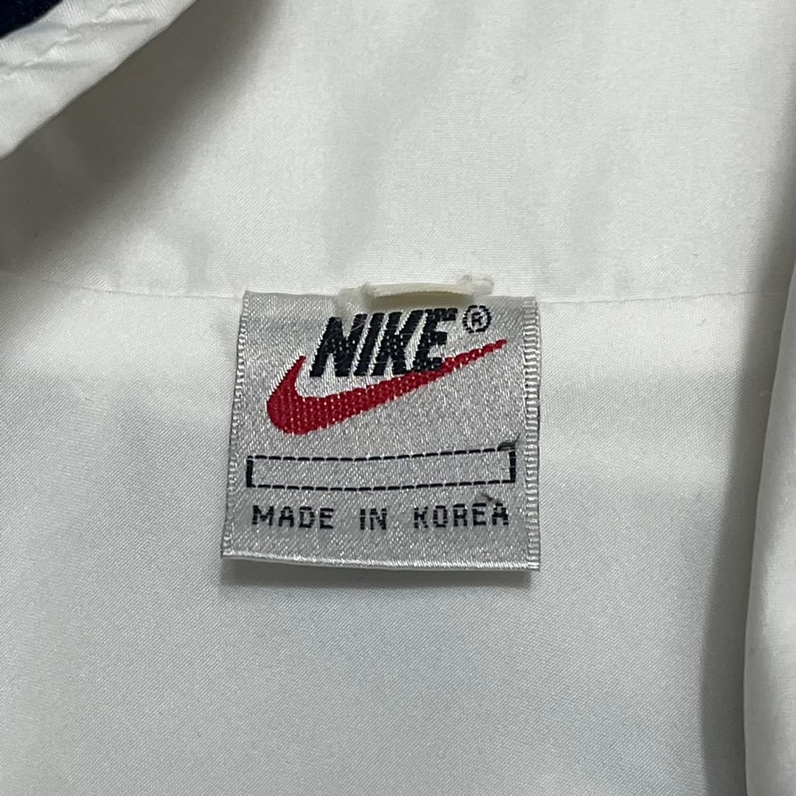 XL 나이키 바람막이 화이트 상품이미지4