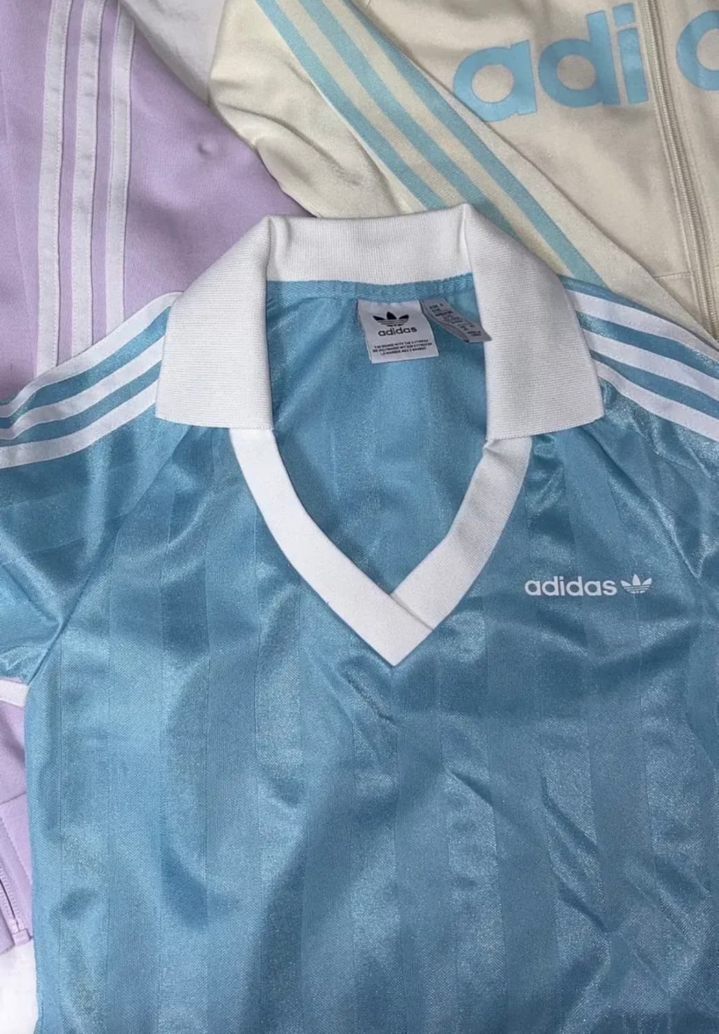[새상품] 아디다스 풋볼 자카드 브이넥 크롭 폴로 셔츠 xs 상품이미지2