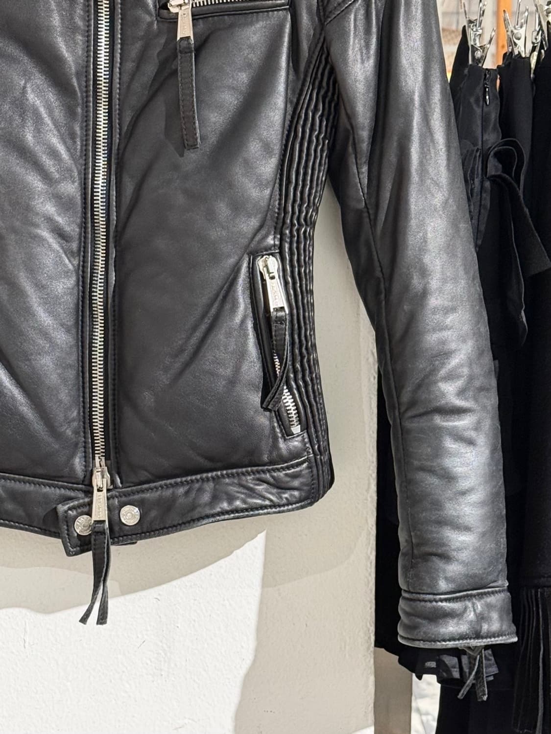 디스퀘어드2 08FW 블랙 레더 다운 바이커 자켓 상품이미지5