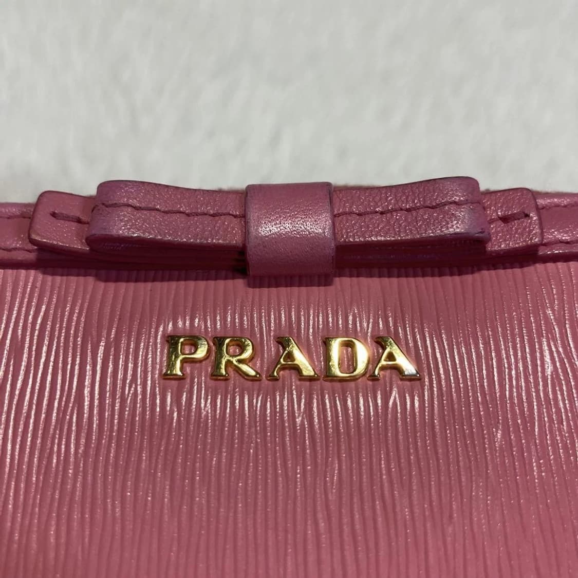 프라다 지갑 Prada Pink Leather Bifold 상품이미지2