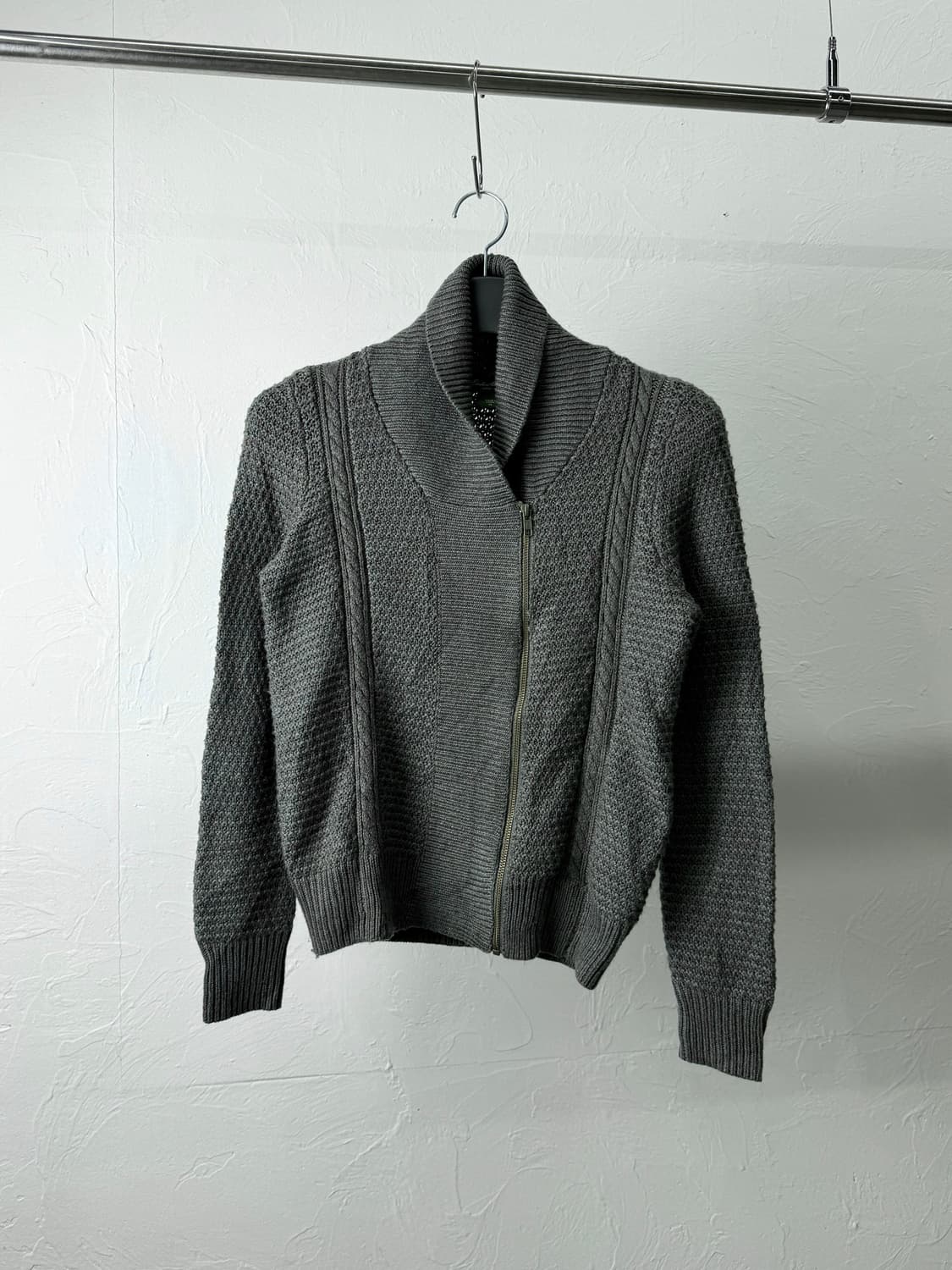 에디바우어 니트 집업 상품이미지1