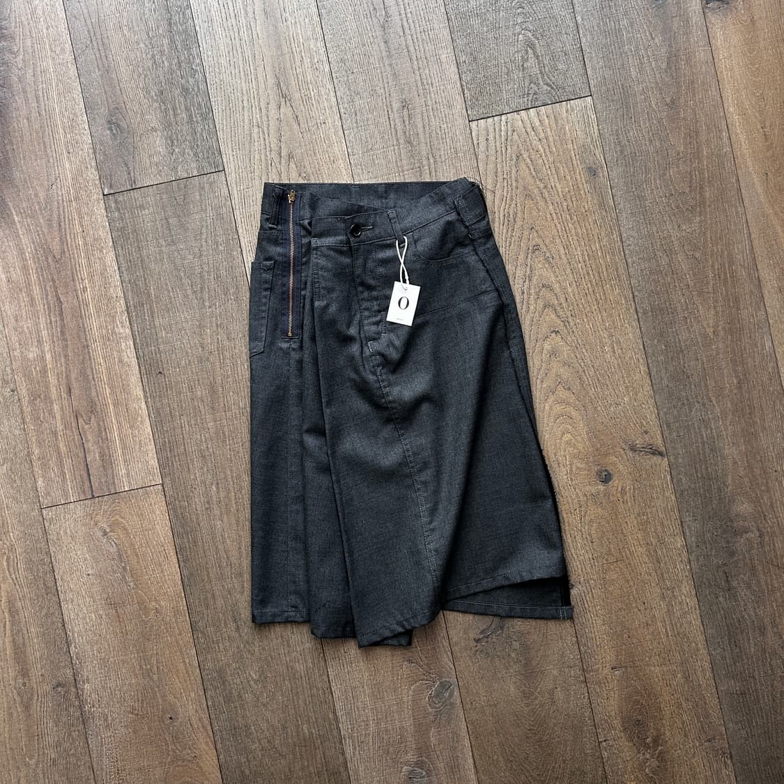 Asymmetry Transformed Skirt 상품이미지1