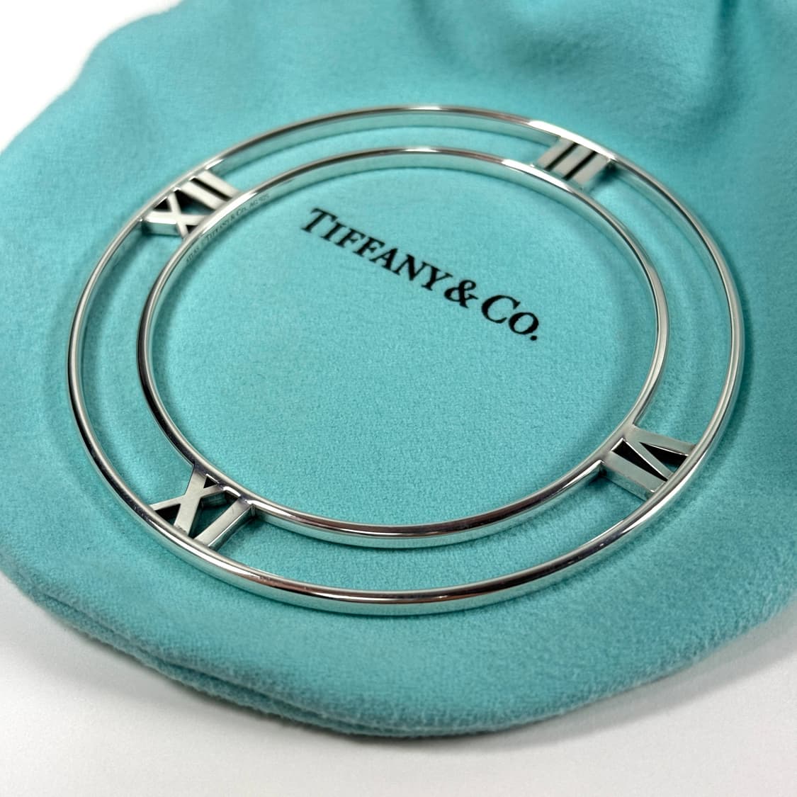 티파니앤코 아틀라스 플랫 뱅글 팔찌 상품이미지1