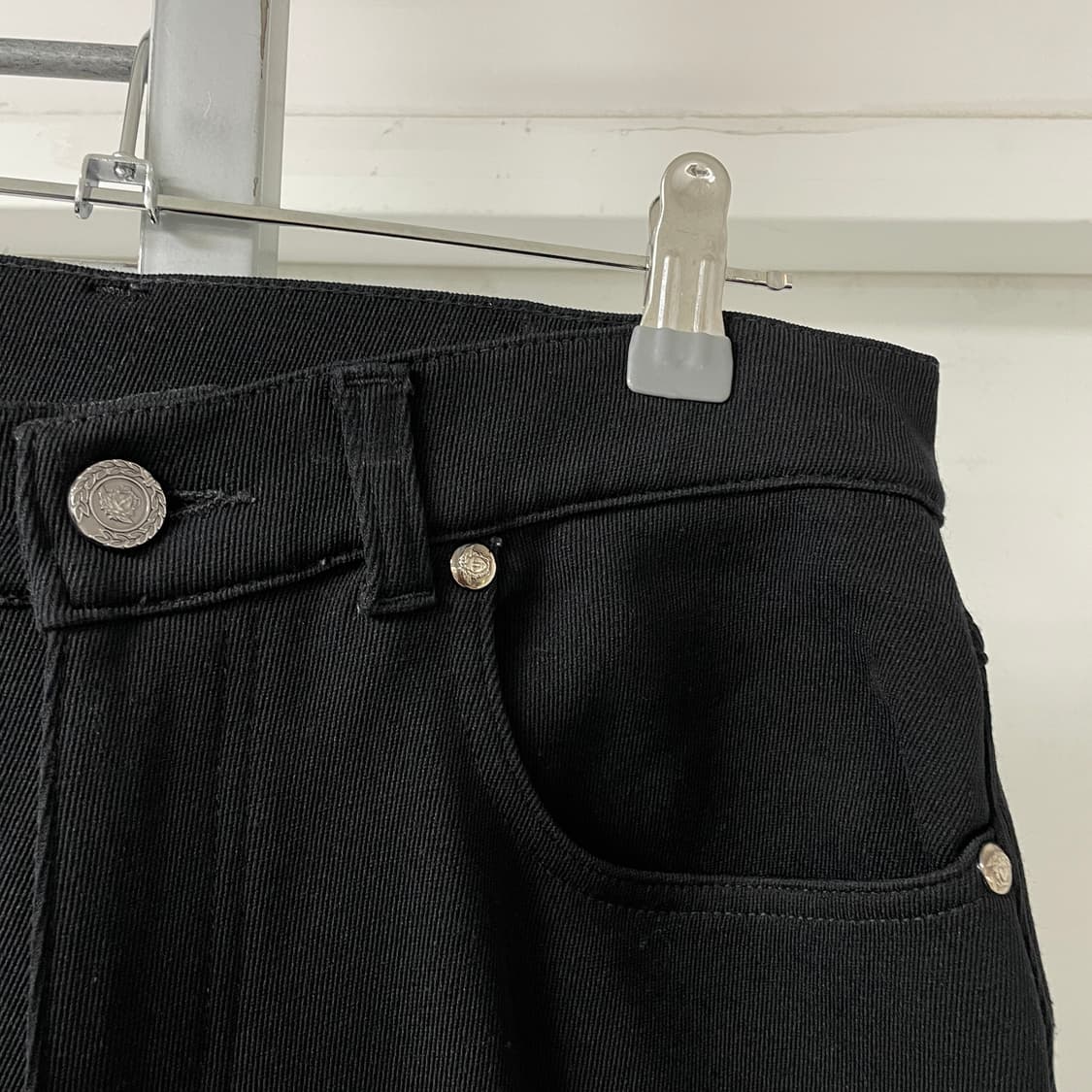 베르사체 블랙 팬츠 44 상품이미지6