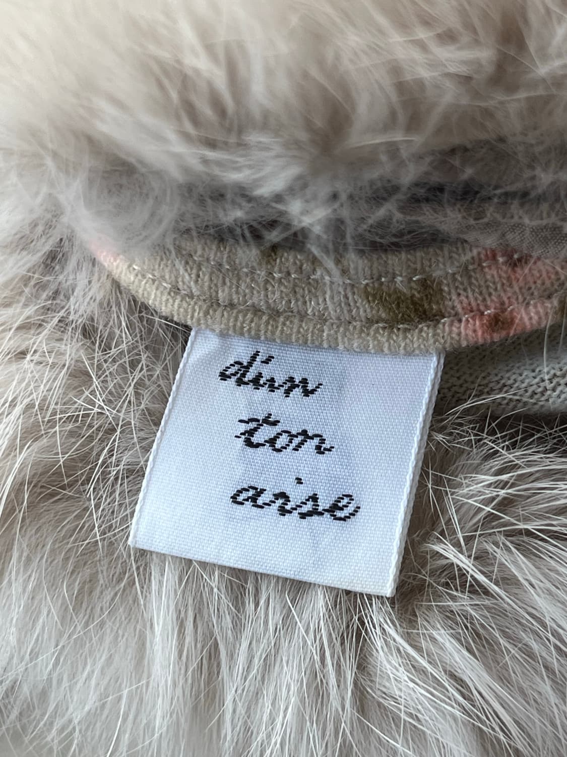 DINN TAN AISE 퍼 트리밍 긴팔  상품이미지5