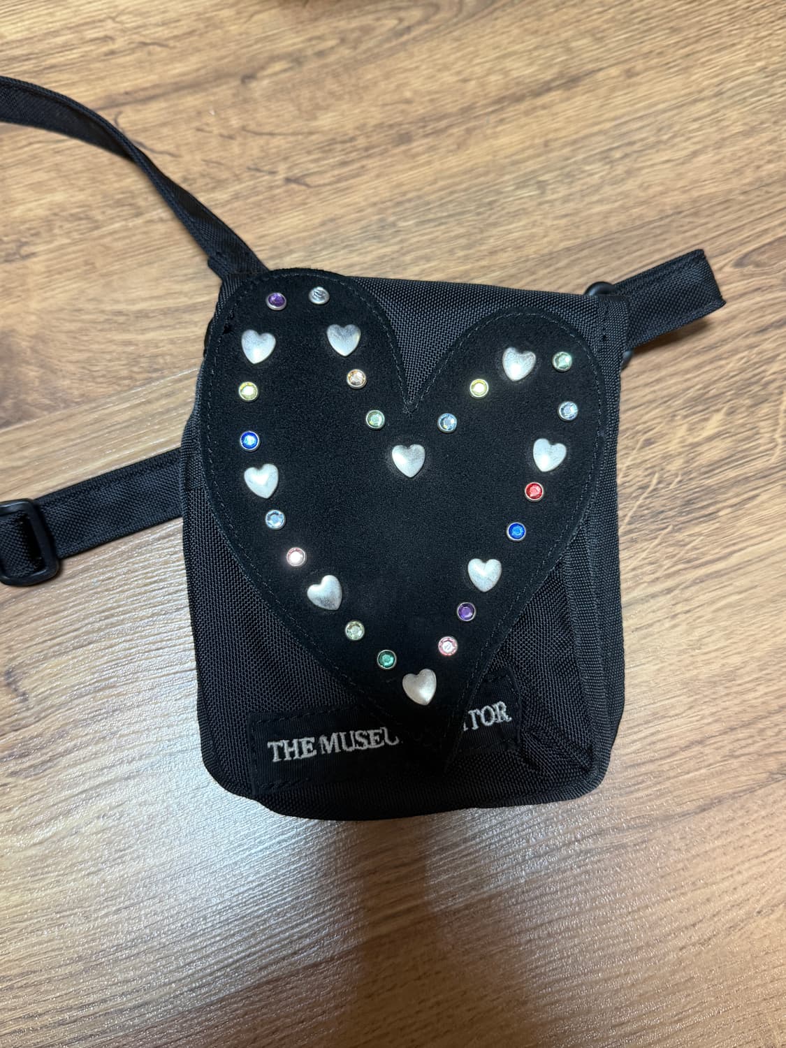 저뮤지엄비지터 미니백 상품이미지1