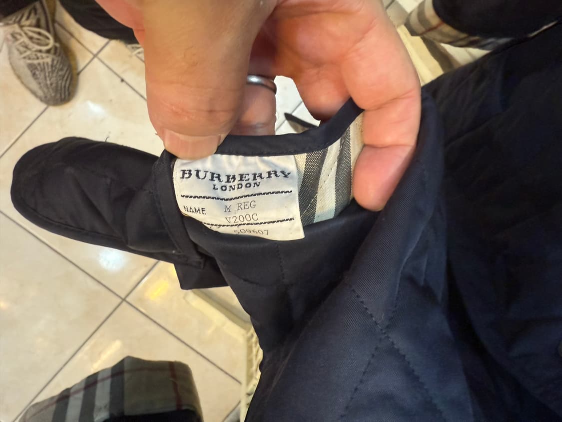 66-77 정품 버버리 누빔자켓 팝니다 상품이미지2