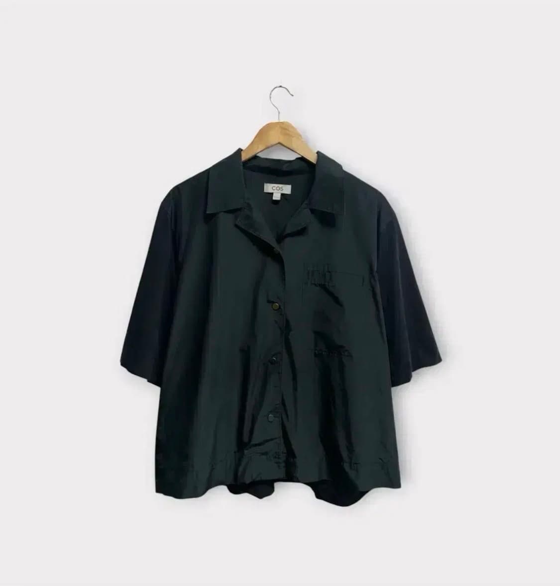 코스 COS 블랙 포켓 오버핏 반팔 셔츠 L-XL 상품이미지1