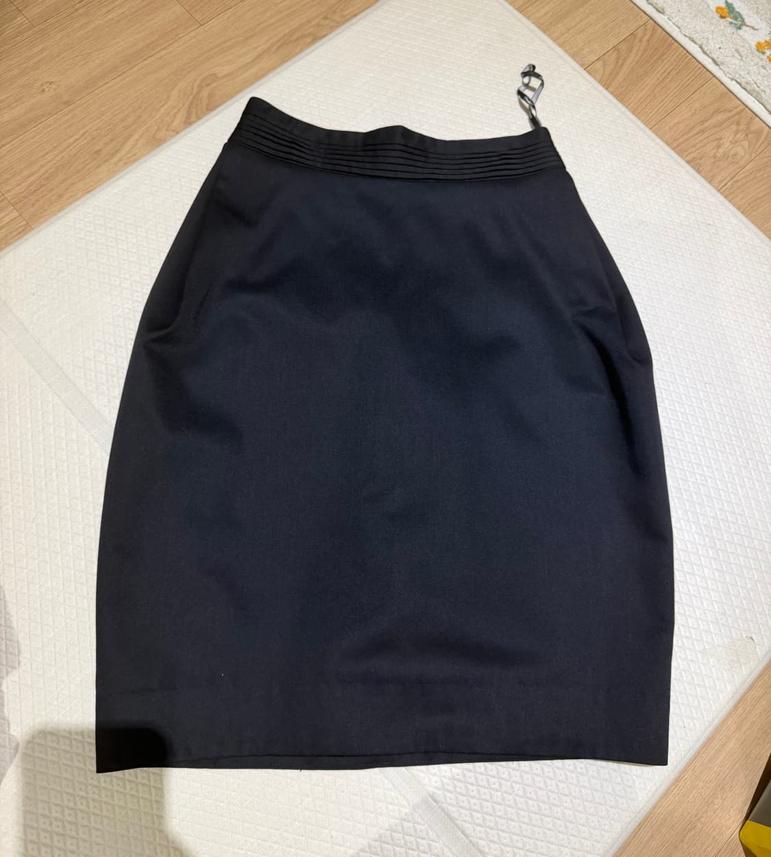 그레이하운드오리지널 블랙스커트 상품이미지3