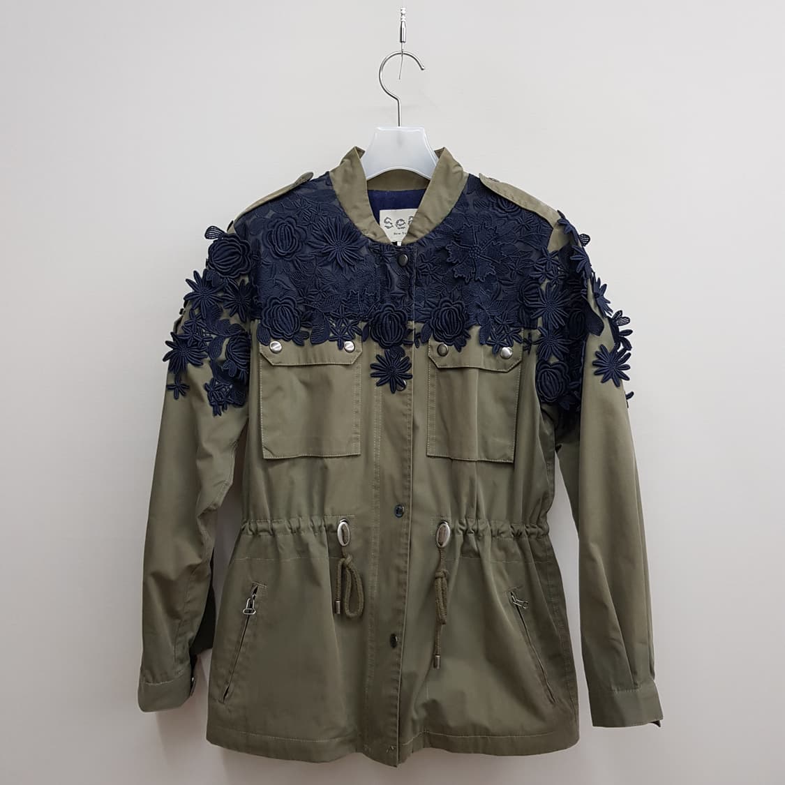 SEA NEW YORK 플라워 아플리케 밀리터리 자켓 S사이즈 상품이미지2