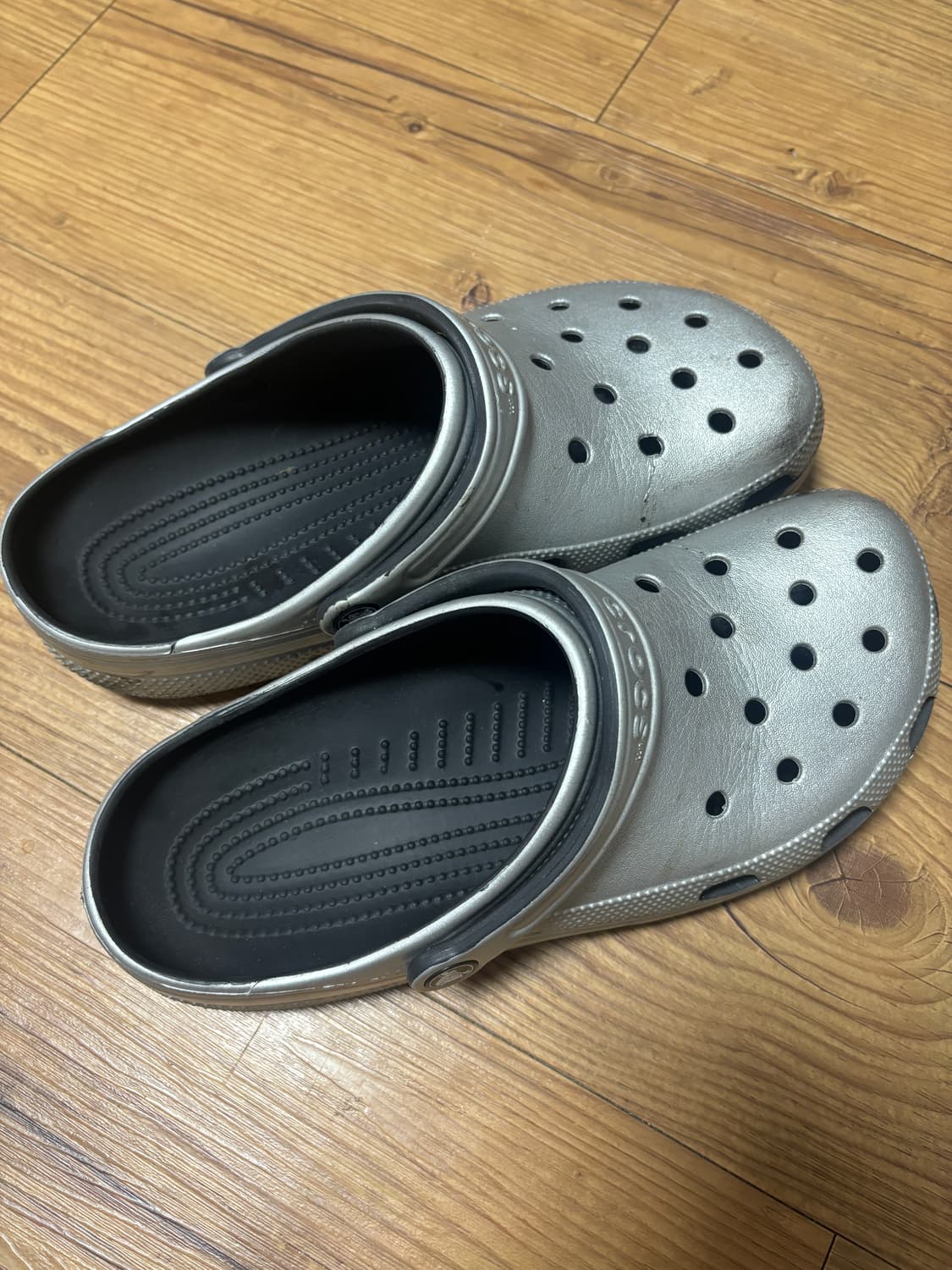 크록스 실버 280 상품이미지1