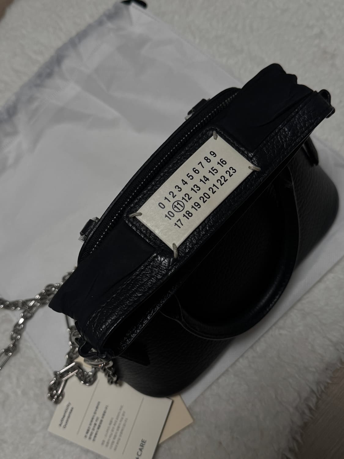 메종마르지엘라 5AC 마이크로백 블랙 상품이미지4