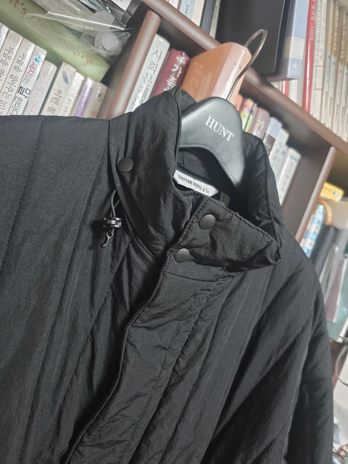 유니폼브릿지 세로 라이트 퀄팅 경량 패딩 자켓
 L  상품이미지3