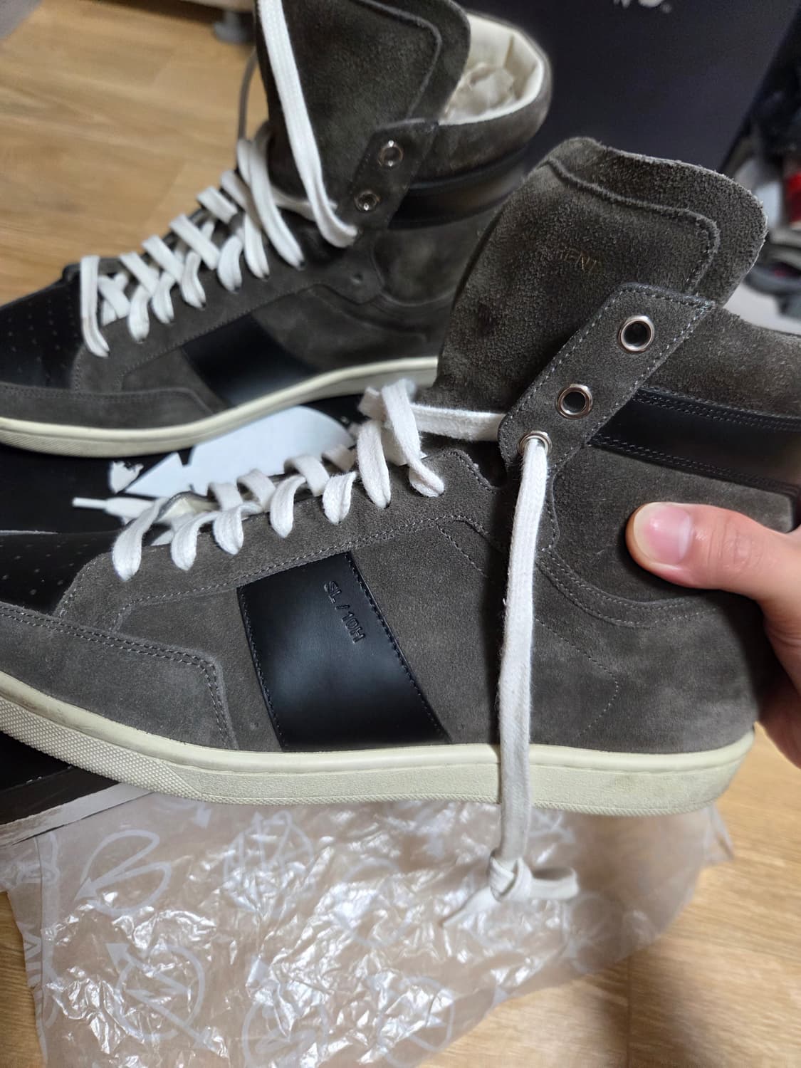 생로랑(Saint Laurent)의 클래식 SL/10H 하 이탑 스니커즈 상품이미지1