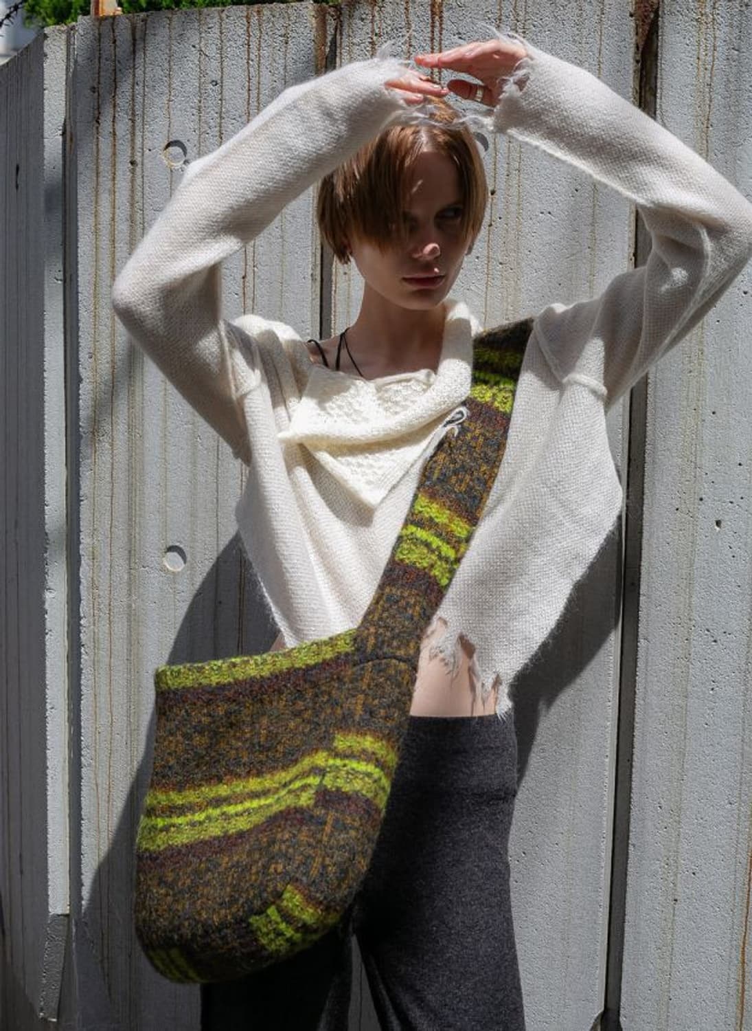 퍼버즈 뉴스페이퍼백 상품이미지2