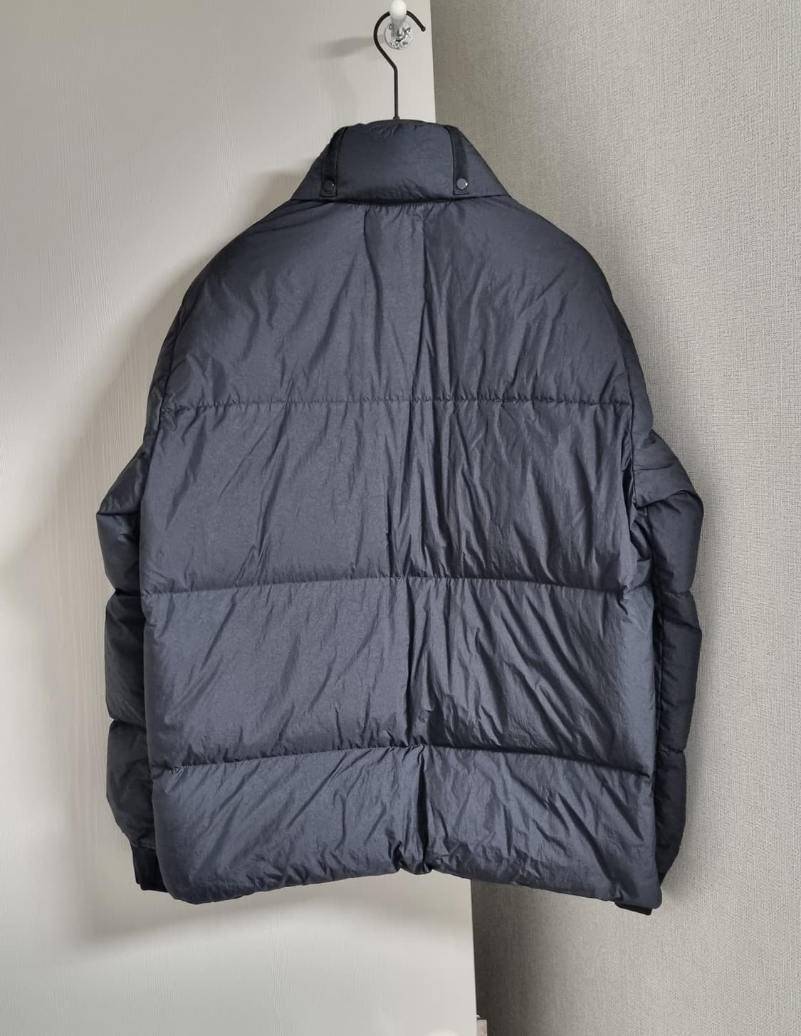 스톤아일랜드 크링클랩스 논후드 패딩 상품이미지2