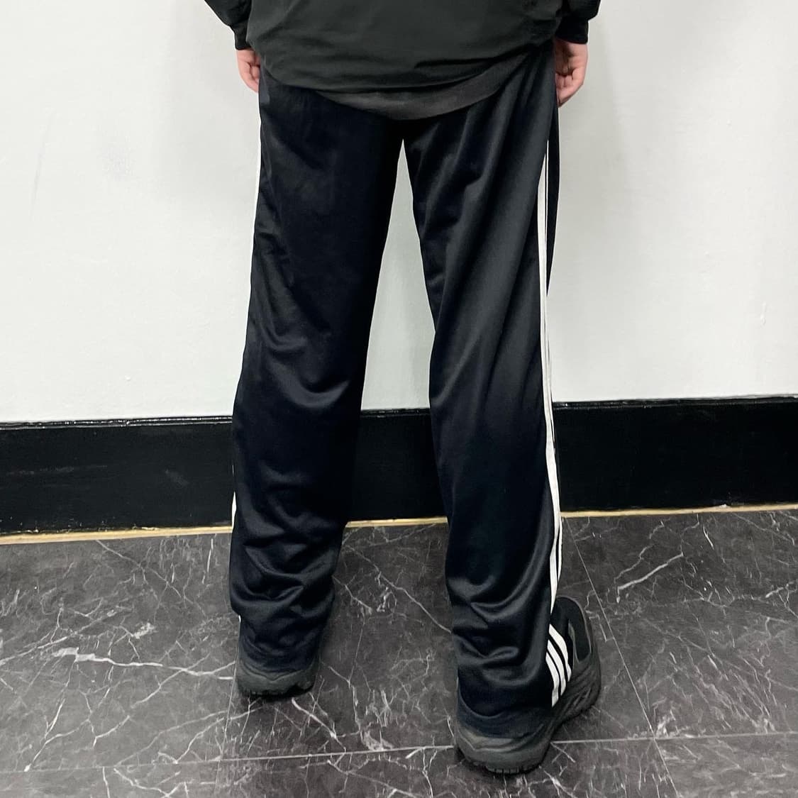 L 아디다스 삼선 파이어버드 와이드 트랙팬츠 상품이미지3