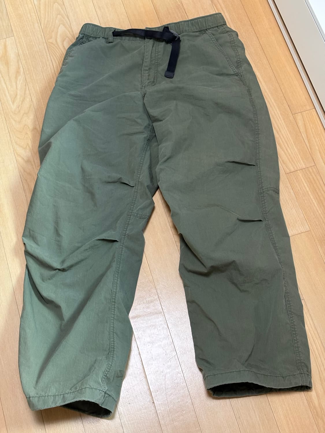 무신사스탠다드 나일론 파라슈트 팬츠 상품이미지1