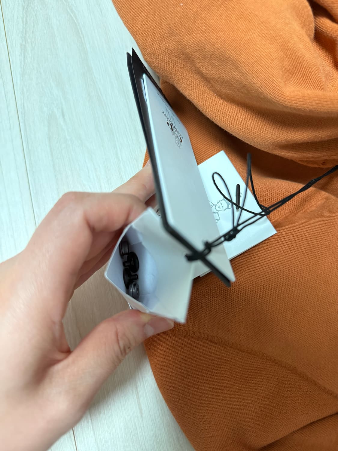 C.P컴퍼니 U16 베이직 플리스 고글 스웨트셔츠 하베스트 펌킨오렌지 상품이미지8