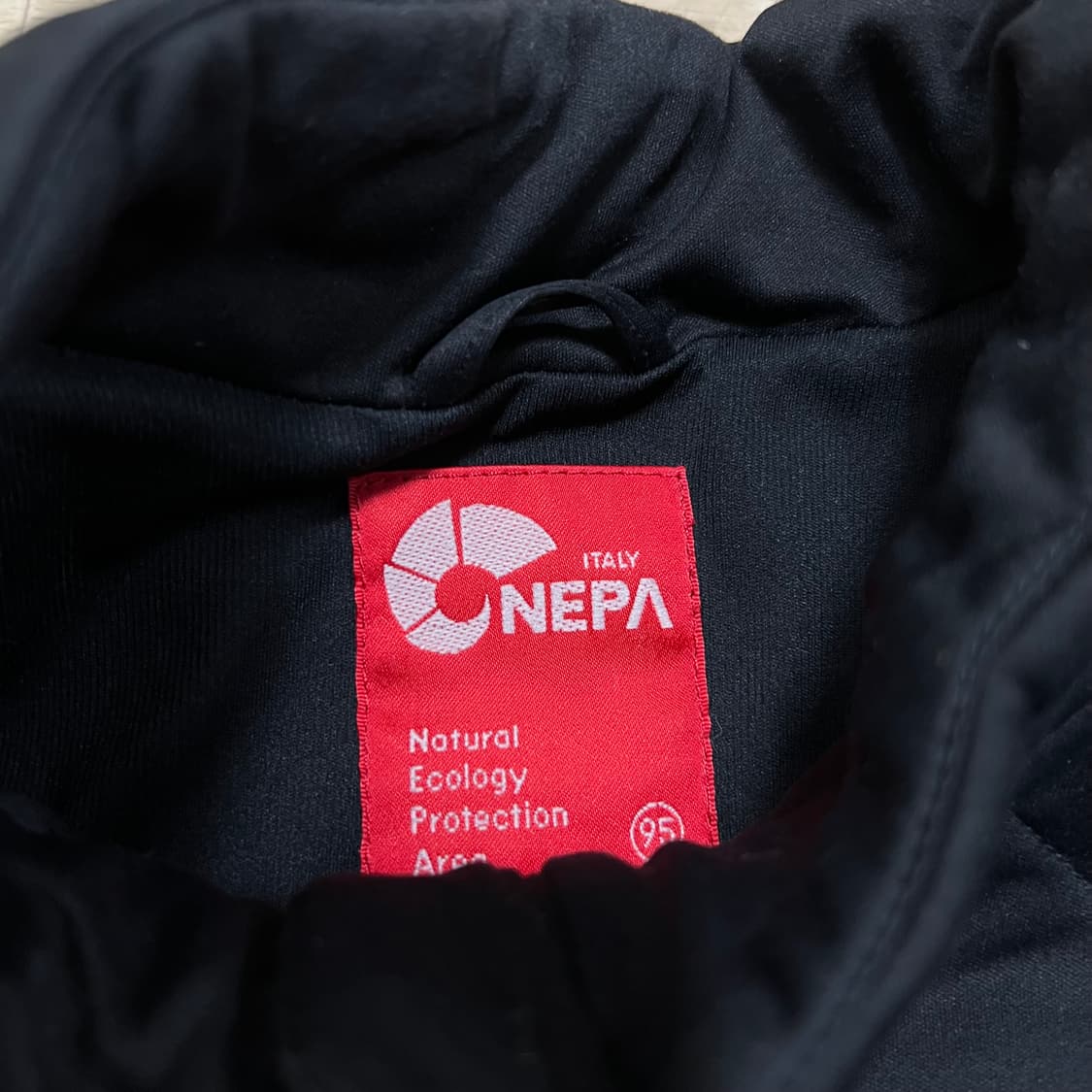 네파 여성 스탠드넥 경량 패딩 [블랙] M/95 상품이미지6