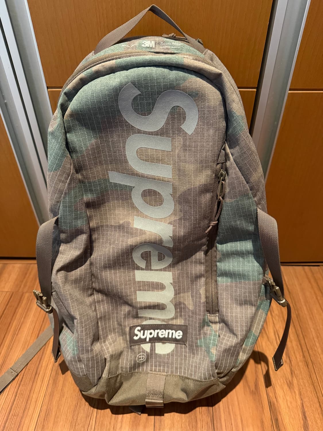 슈프림 24ss 카모 백팩 상품이미지1
