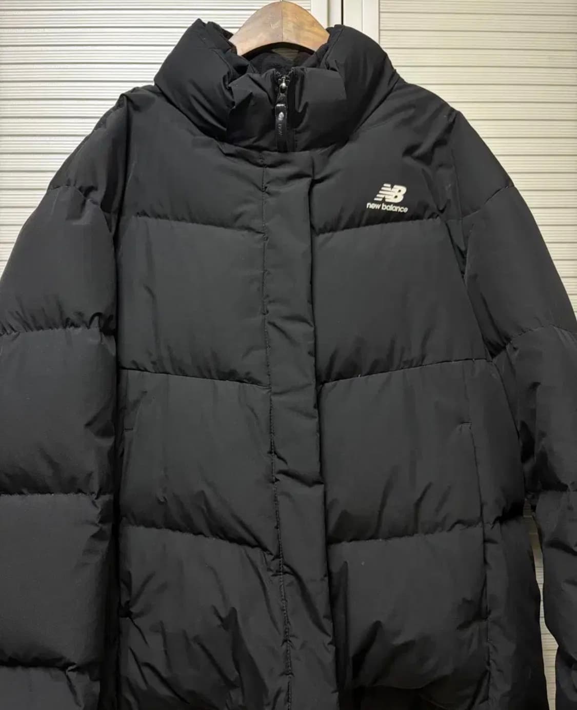 뉴발란스 액티브 쇼츠 다운 블랙 패딩 점퍼 95L 상품이미지1