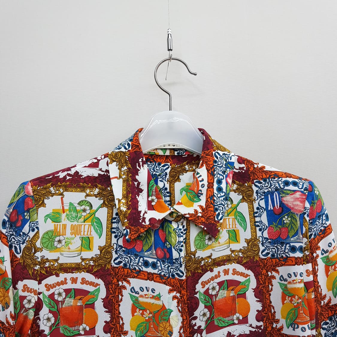 Alice Olivia 2024 멀티컬러 실크 프린트 셔츠 S사이즈 상품이미지3