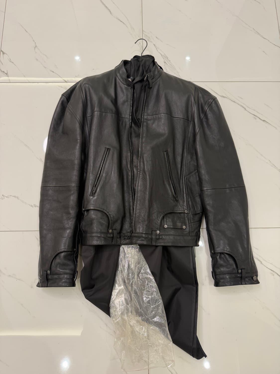 [3]발렌시아가 디컨스트럭티드 레더 자켓 상품이미지7