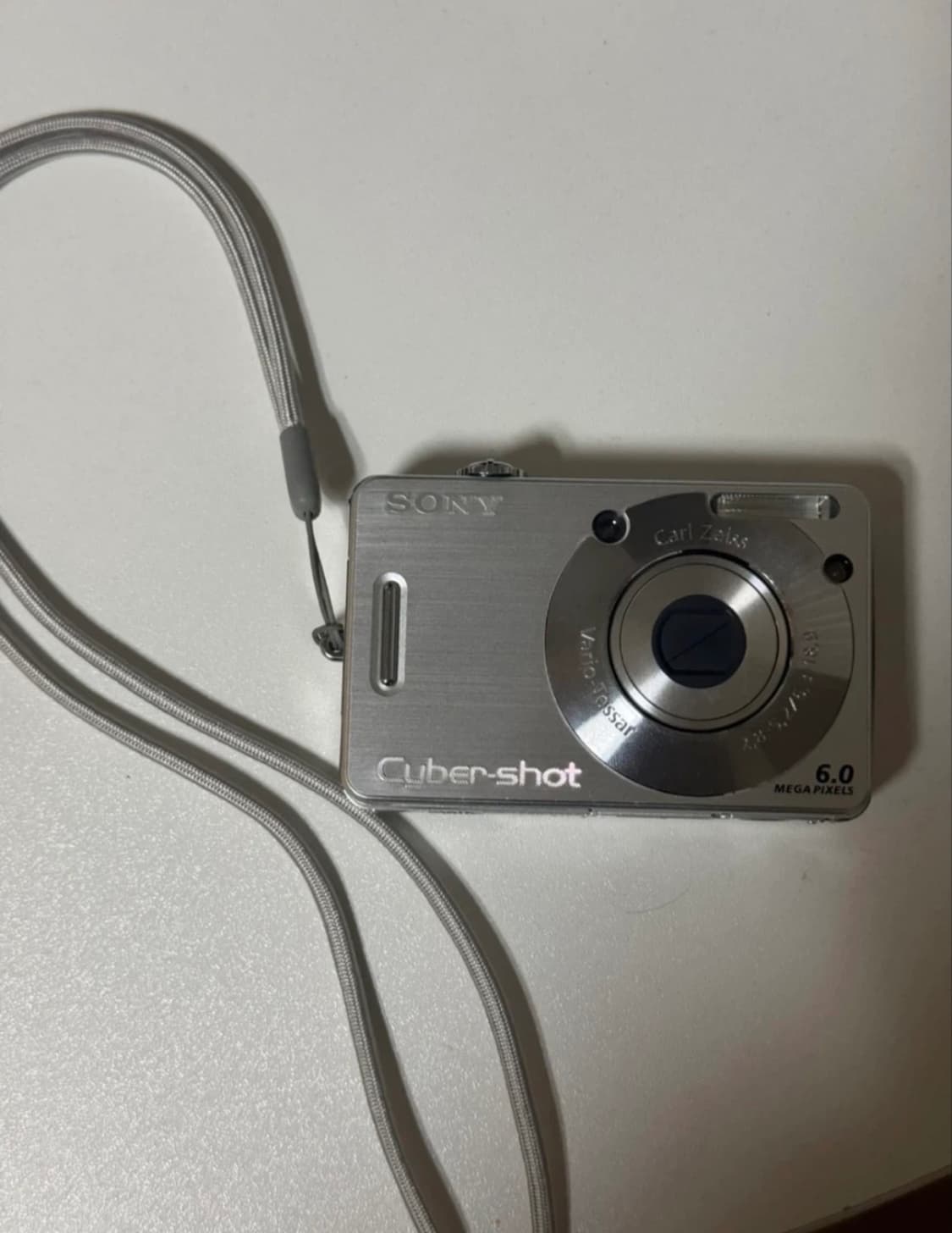 소니 사이버샷 DSC-W50 카메라 팝니다. 상품이미지1