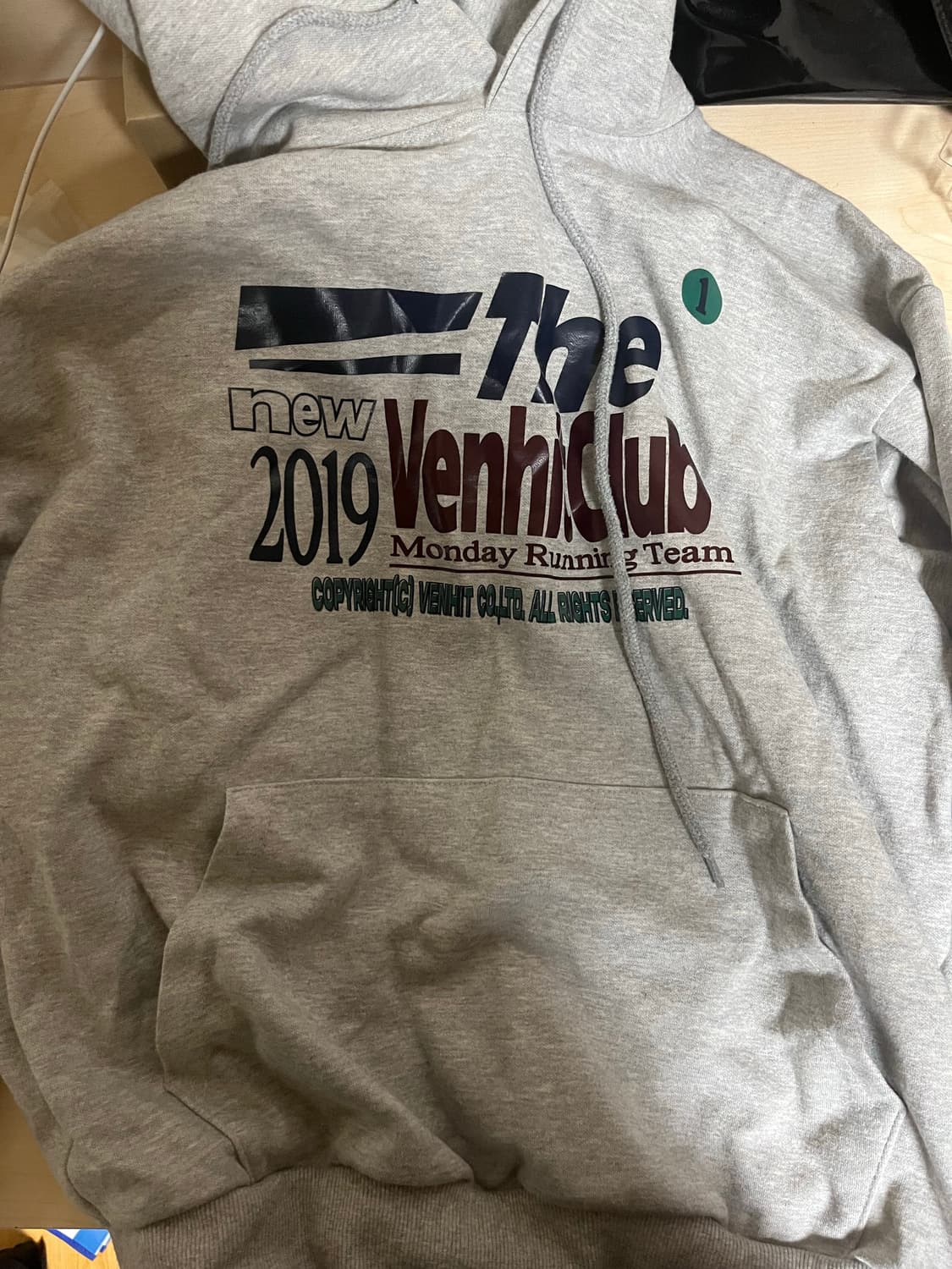 벤힛 후드티 상품이미지1