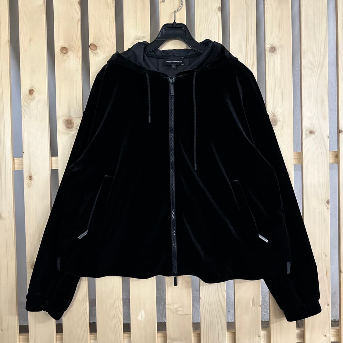 (M) 엠포리오 아르마니 블랙 벨벳 후드집업 상품이미지1