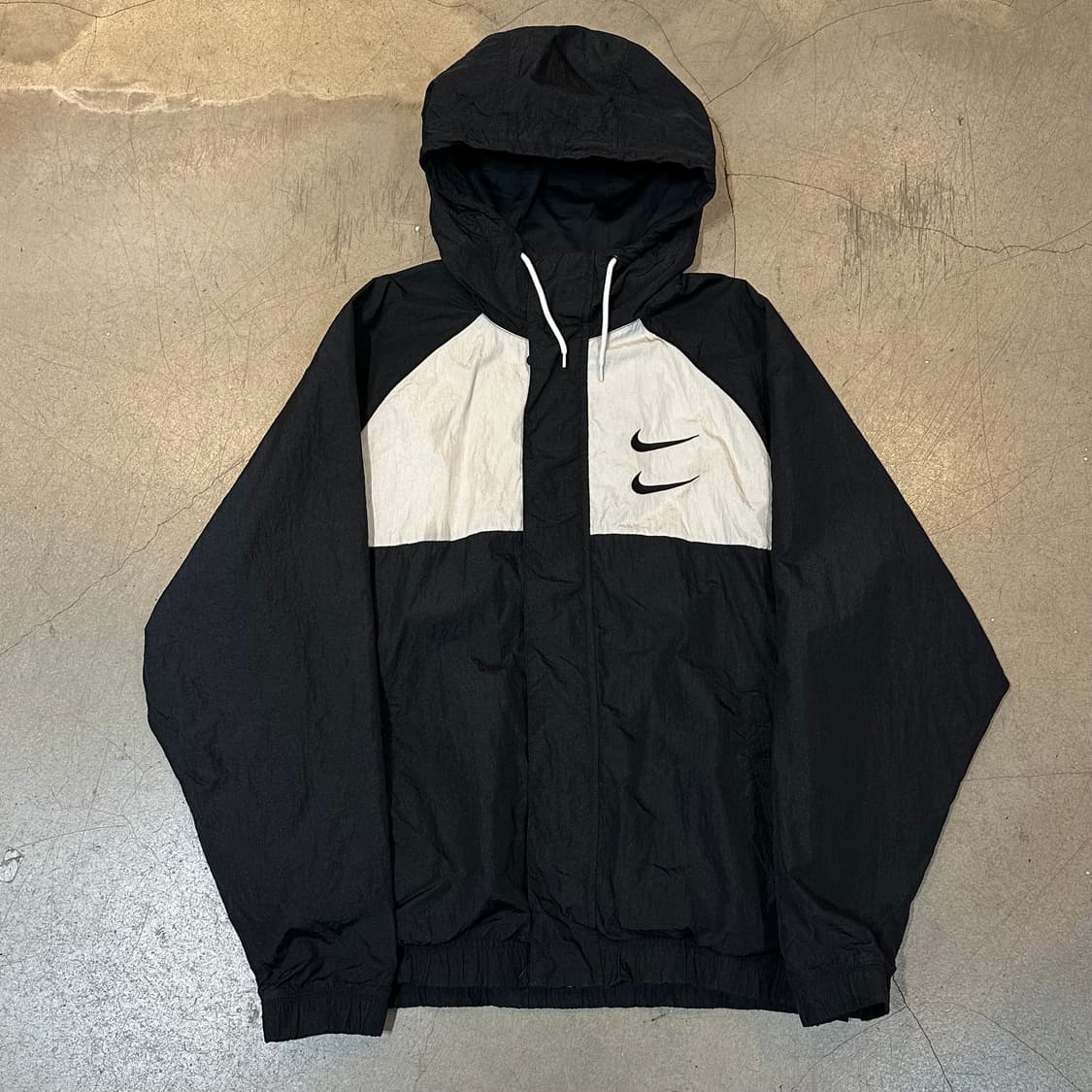 XXL 나이키 더블 스우시 바람막이 상품이미지3