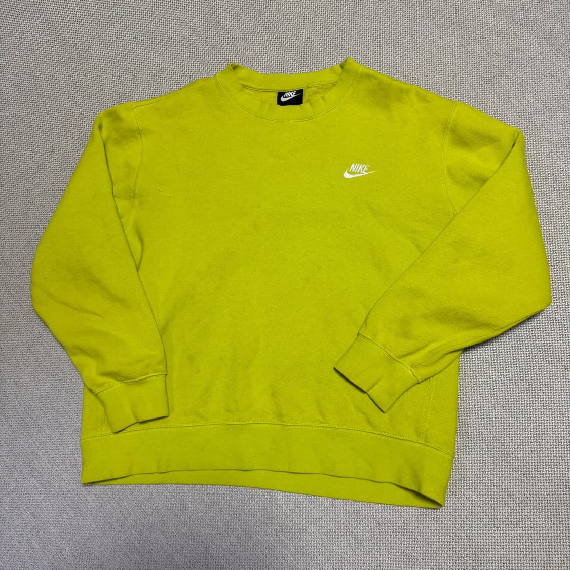 나이키 스몰로고 맨투맨 상품이미지1