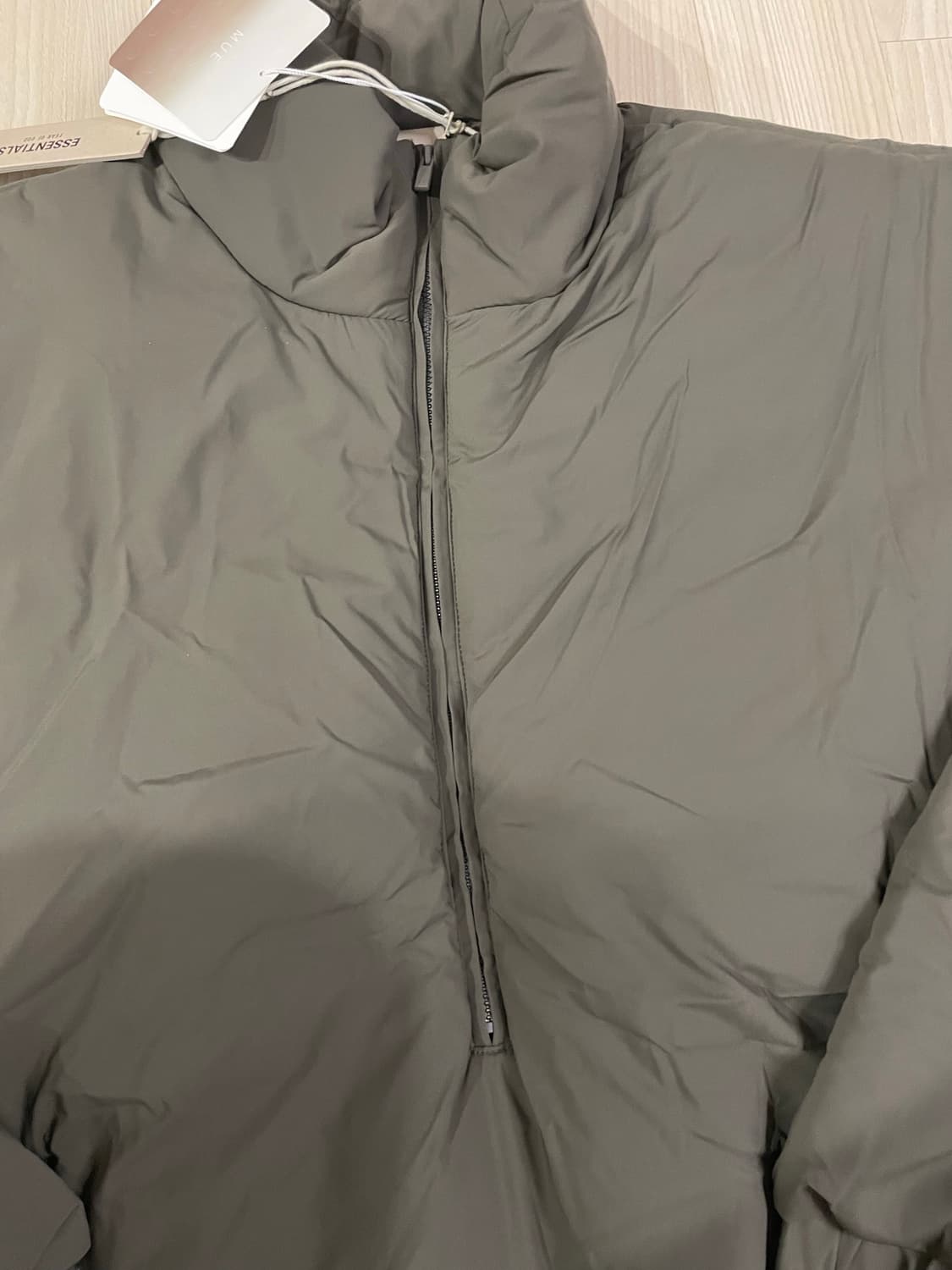 피어오브갓 에센셜 나일론 퍼프 하프집업 자켓 L 상품이미지2