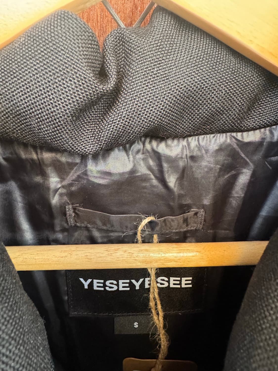 예쓰아이씨 yeseyesee 덕다운 블랙 배색 패딩조끼 베스트 점퍼 S 상품이미지3