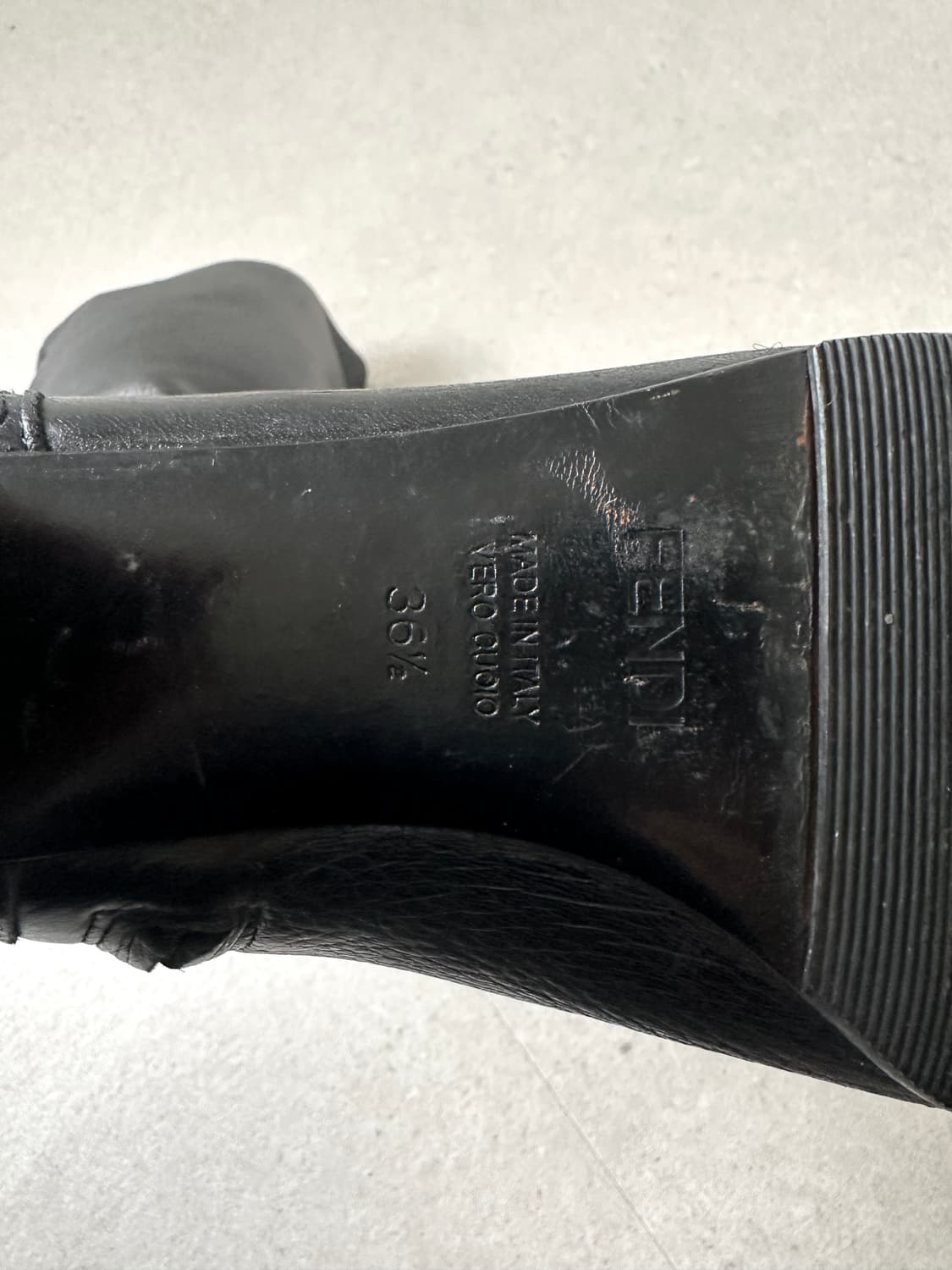 펜디 2000s 벨트 스트랩 나이프힐 레더 롱부츠 상품이미지8