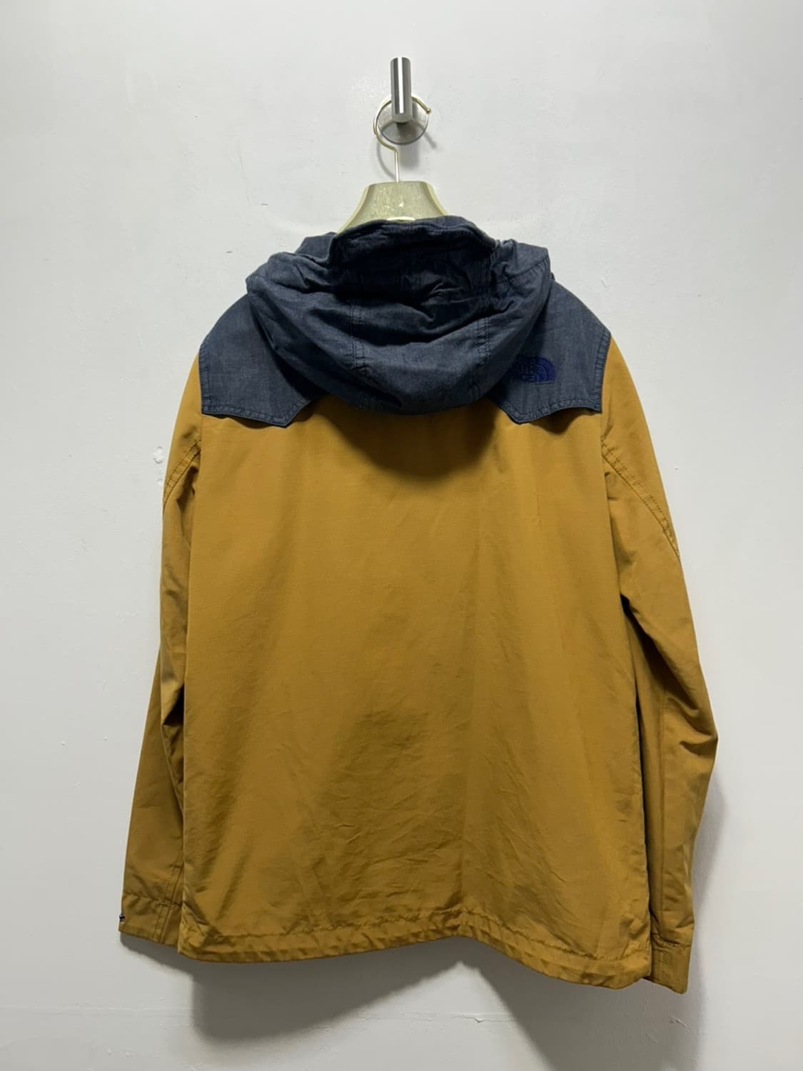 노스페이스 여성 바람막이 점퍼 자켓 S 상품이미지2