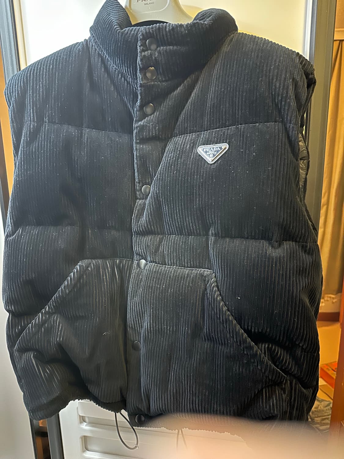 프라다 코듀로이 베스트 m 상품이미지1