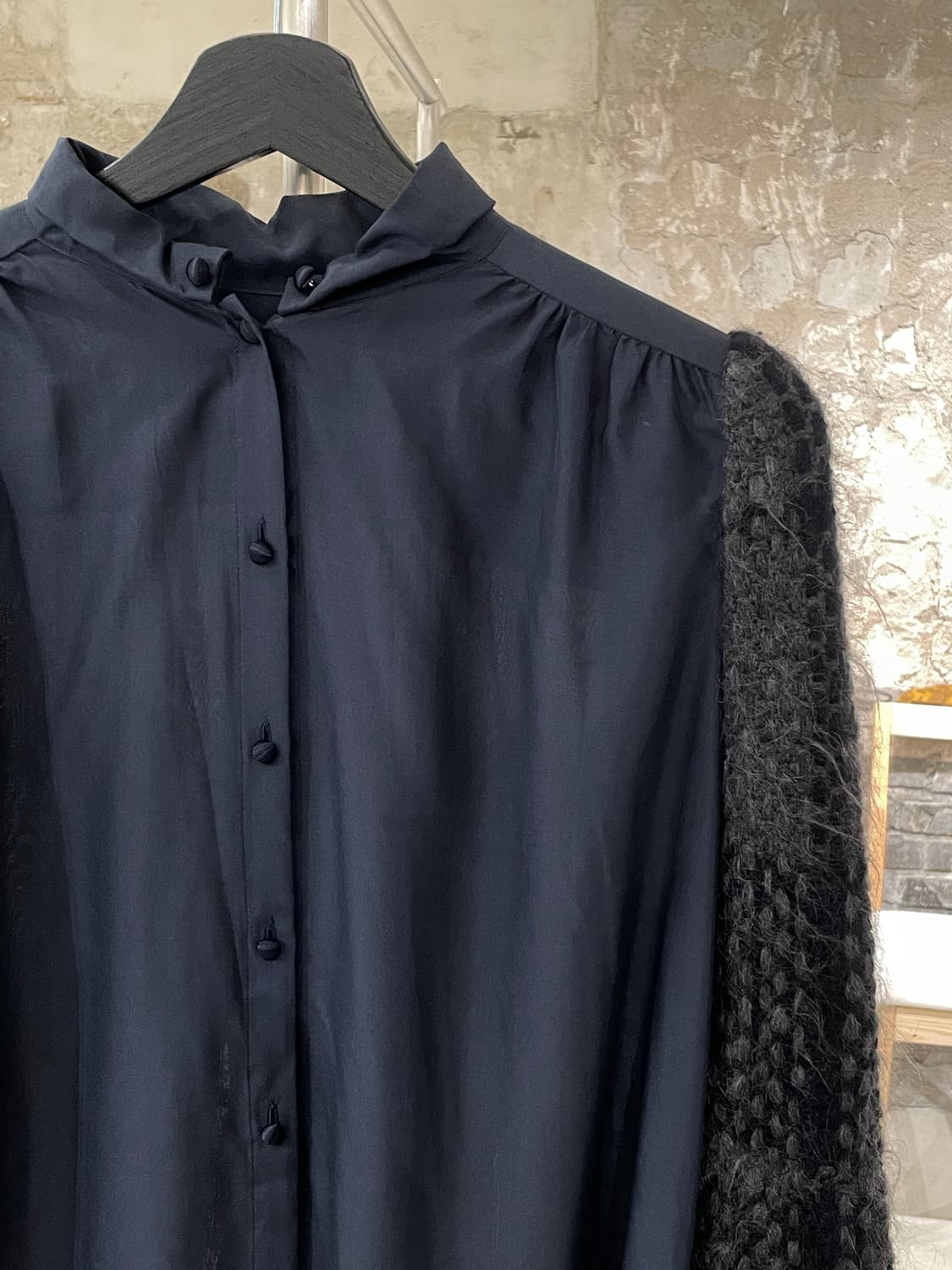 사카이 네이비 울 슬리브 실크 블라우스 상품이미지3