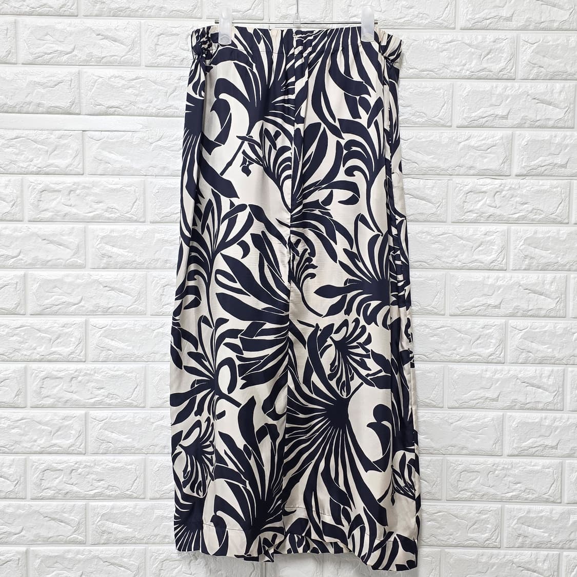 택포// 28인치 S 막스마라 플라워 스커트 상품이미지4