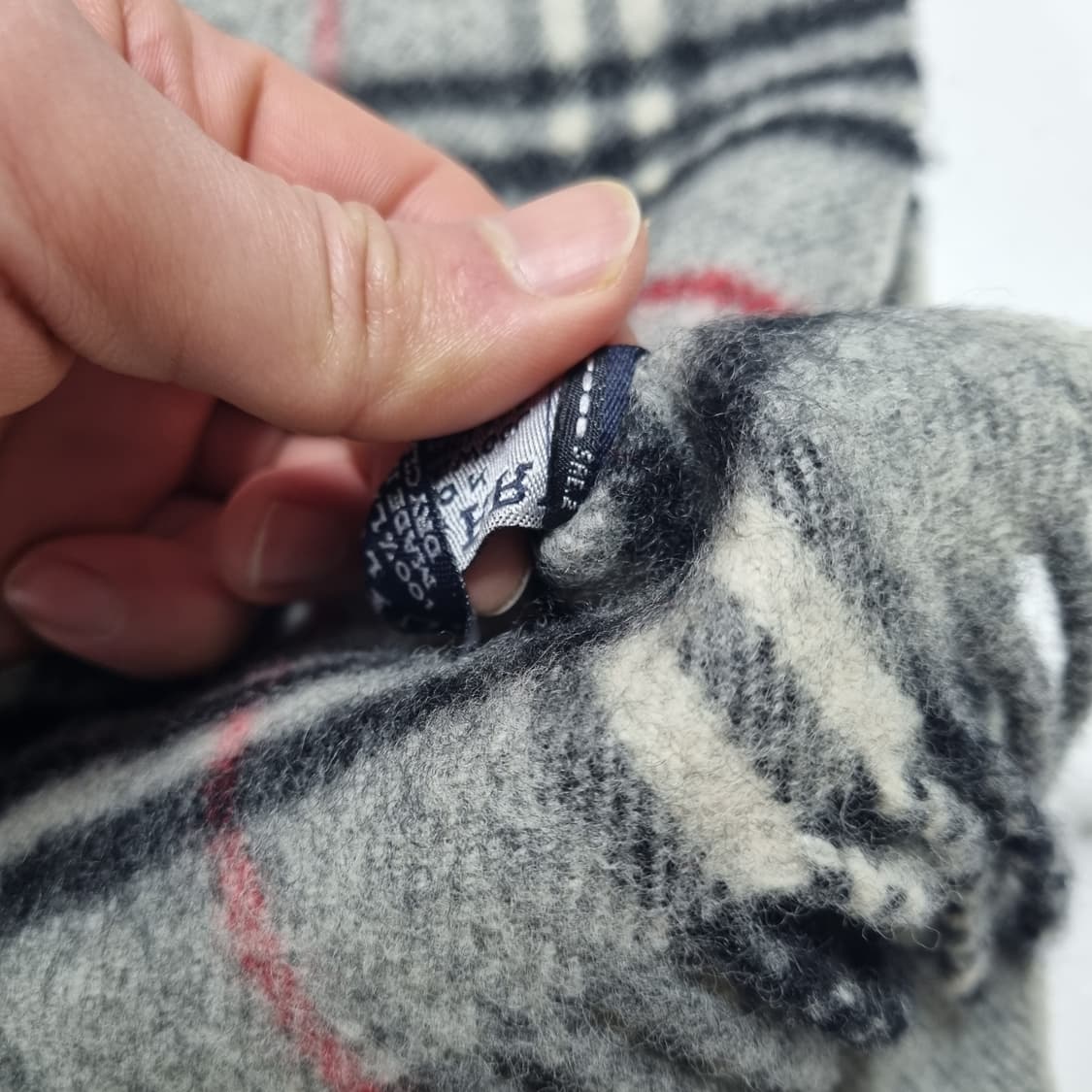 BURBERRY 노바체크 머플러 그레이 - OS   상품이미지7