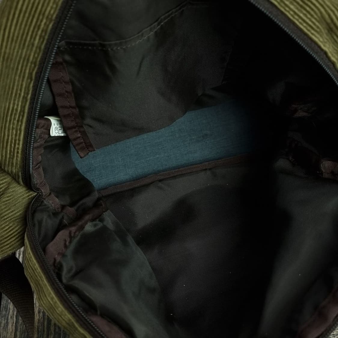 [루츠캐나다] 코듀로이 골덴 크로스백 M17765 상품이미지8