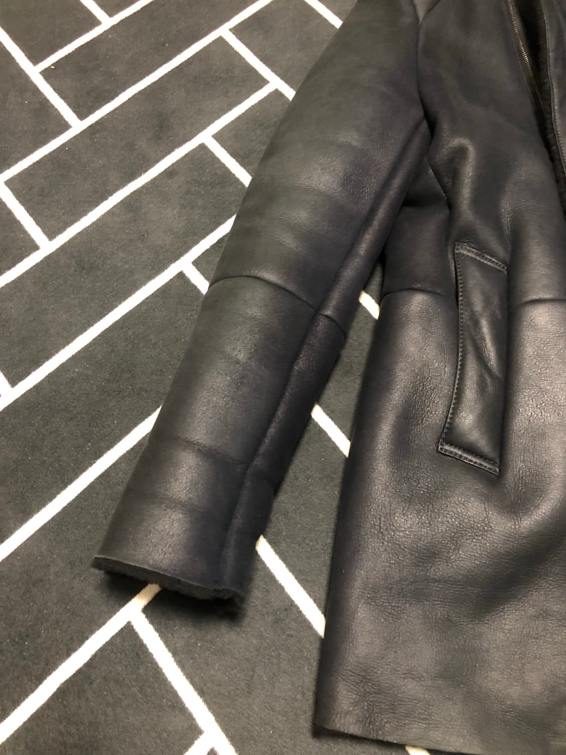 (횡재가)솔리드옴므 리얼무스탕 /몽클레어 스톤 발망 프라다 톰브라운타임 상품이미지4