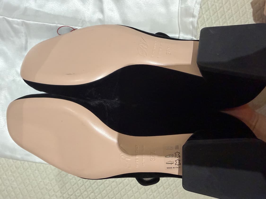 로저비비에 벨벳 메리제인 플랫 상품이미지6